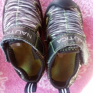 Nautica Kids Gray Knit Slip-On Sneakers with Neon Green Stitching